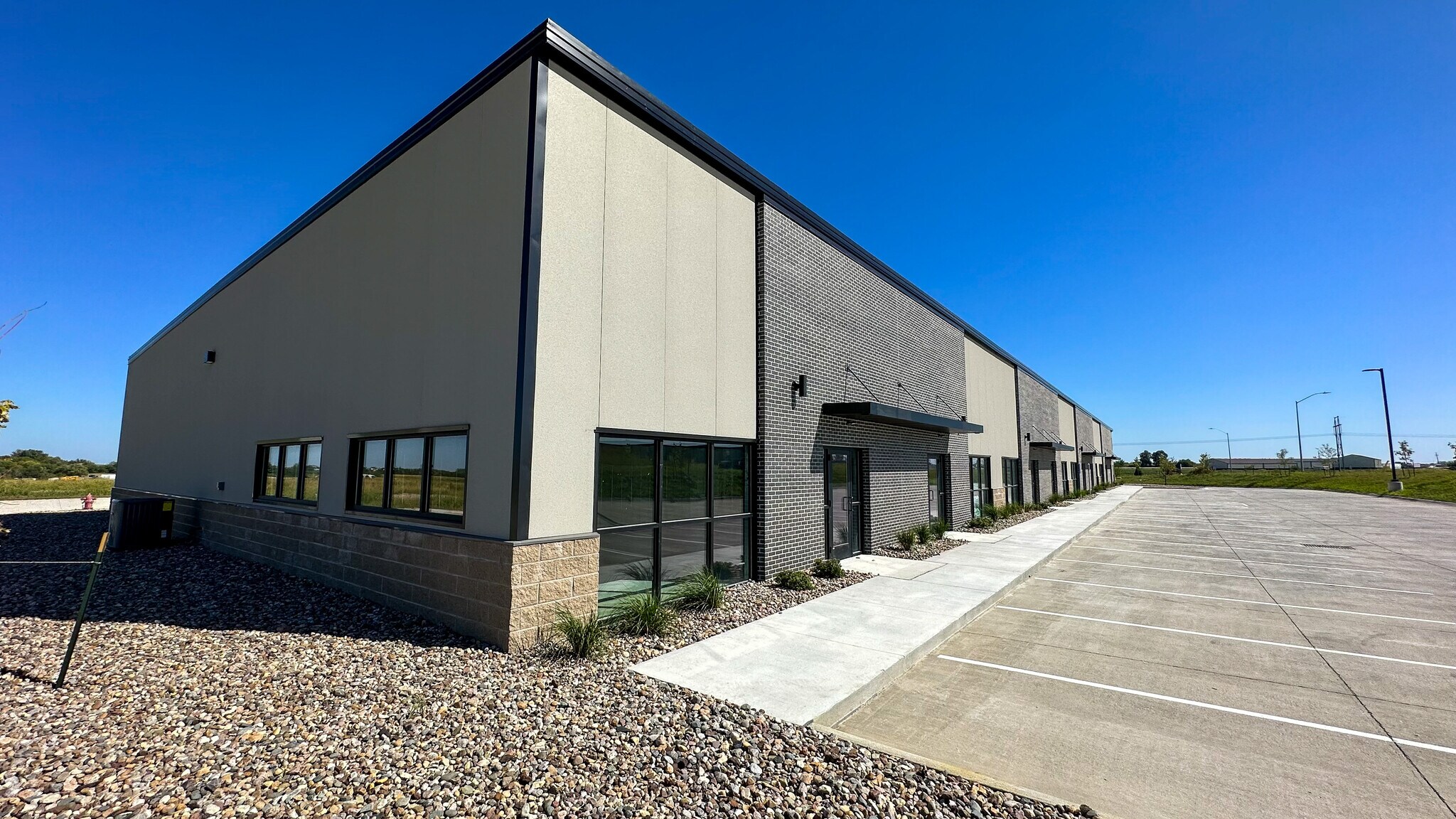 2251 Shiloh Rose Pky SW, Bondurant, IA for lease Interior Photo- Image 1 of 4