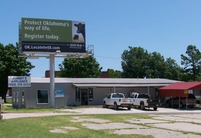 301 E Highway, Holdenville, OK à vendre - Photo du b timent - Image 1 de 1