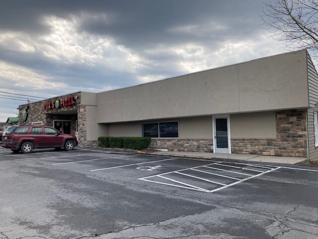 908 Walnut St, Roaring Spring, PA à louer - Photo principale - Image 1 de 9