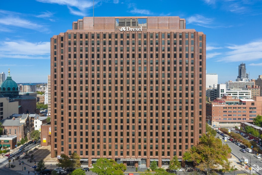 1601 Cherry St, Philadelphia, PA for lease - Building Photo - Image 2 of 9