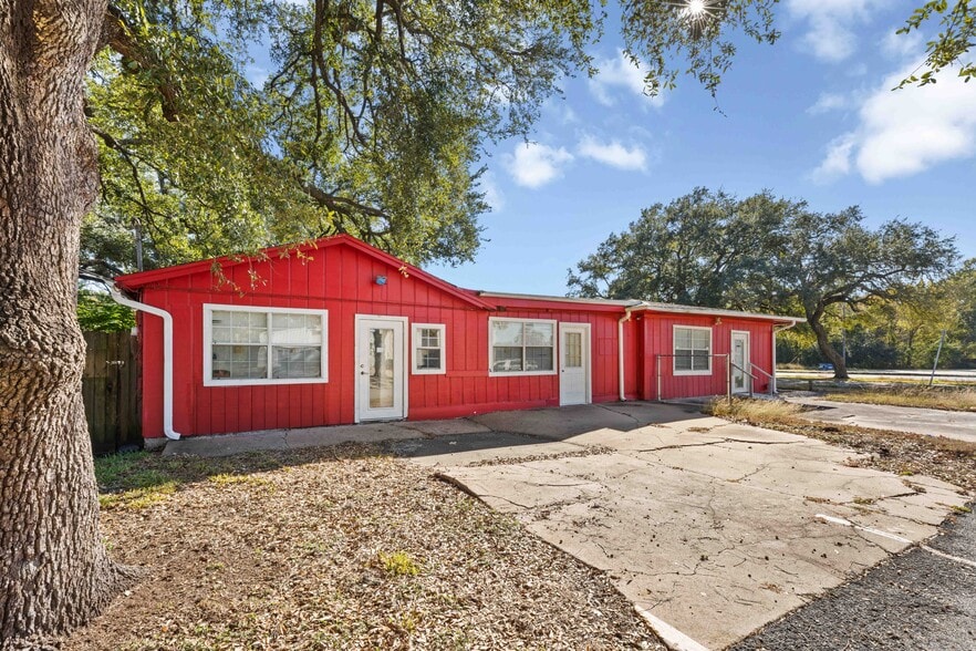 516 N Tx-3 Hwy, League City, TX for lease - Building Photo - Image 3 of 13