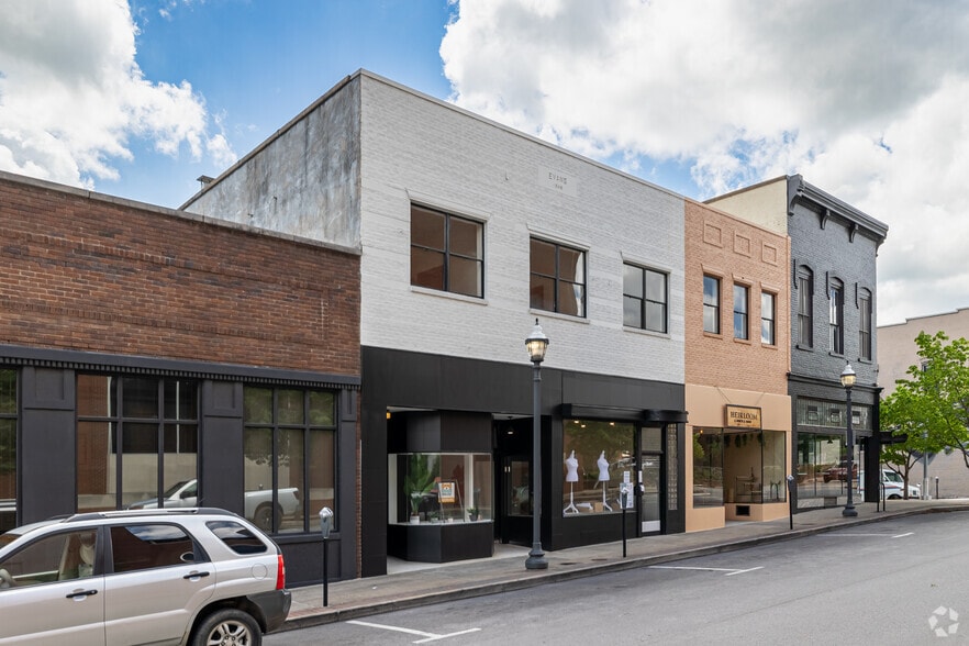 3-7 E Mountain St, Fayetteville, AR à louer - Photo principale - Image 3 de 12