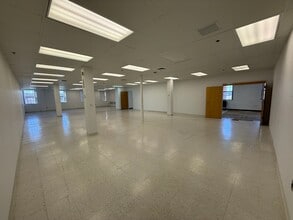 1565-1567 N Main St, Fall River, MA for lease Interior Photo- Image 1 of 7