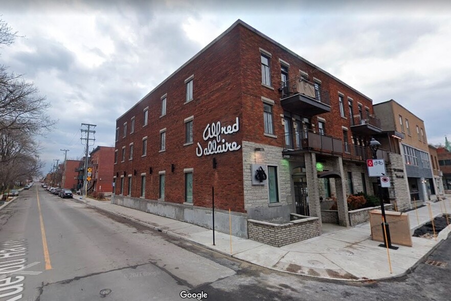 2574 Rue De Rouen, Montréal, QC for sale - Building Photo - Image 1 of 1