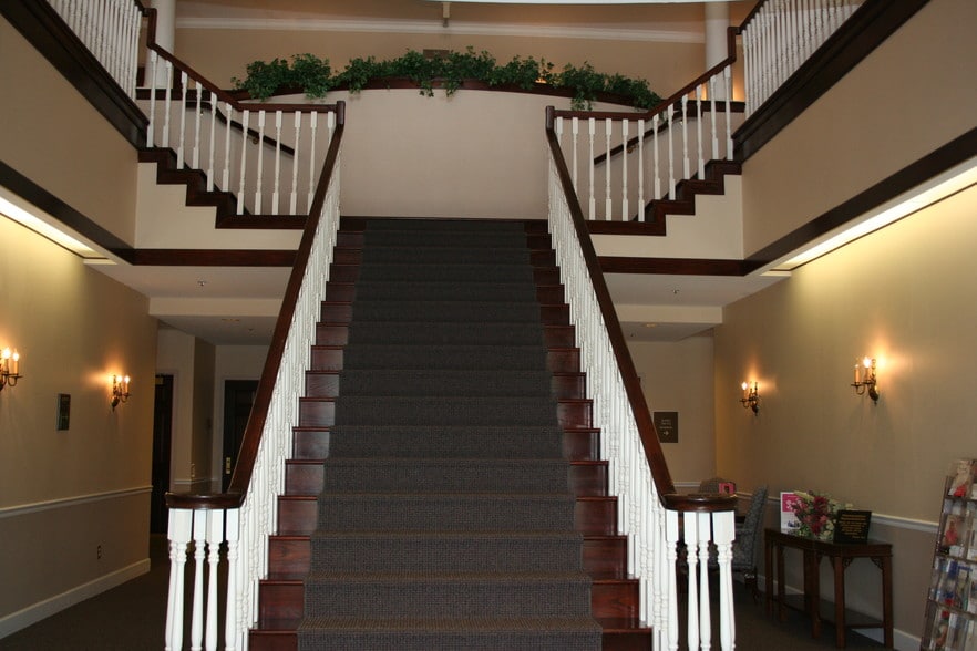 1650 W Oak St, Zionsville, IN for lease - Interior Photo - Image 2 of 9