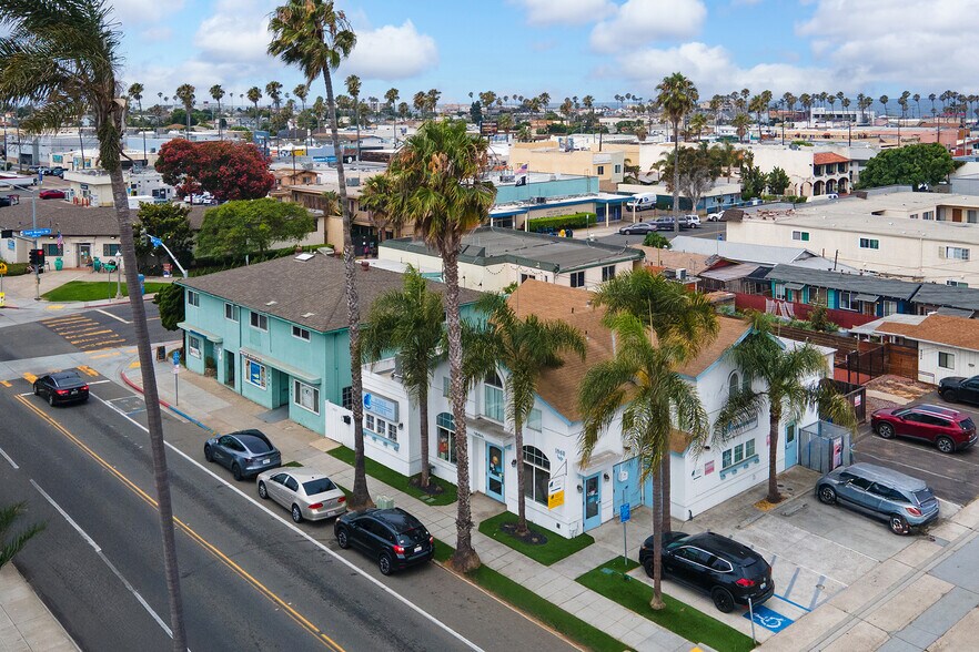 1964-1968 Sunset Cliffs Blvd, San Diego, CA à vendre - Photo du bâtiment - Image 1 de 15