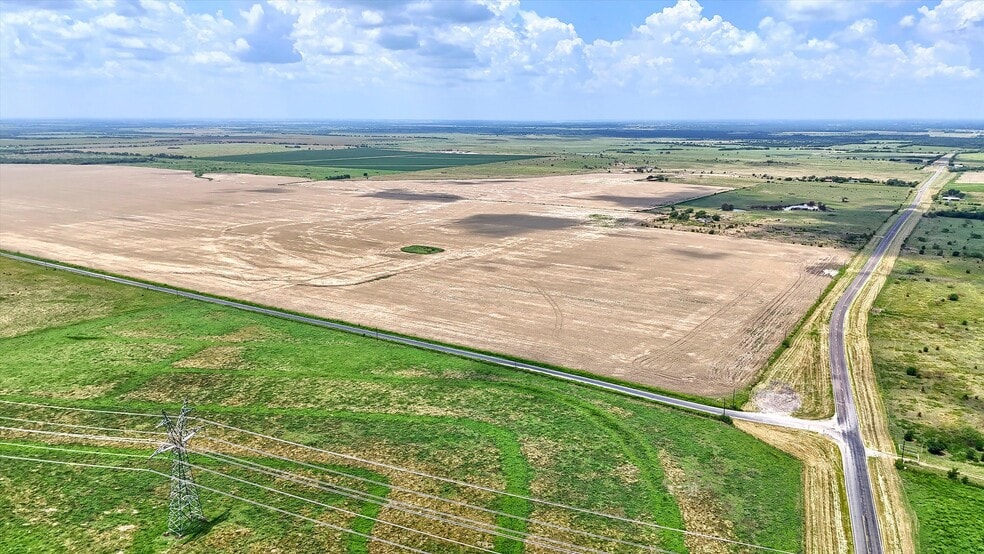 FM 902 & Wall Street, Howe, TX à vendre - Photo du bâtiment - Image 3 de 43
