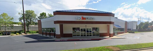 Plus de détails pour 17 Bryson St, Asheville, NC - Commerce de détail à vendre