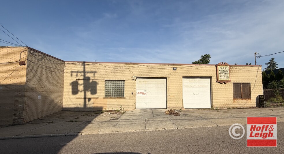 530-532 Grant St, Akron, OH for lease - Building Photo - Image 1 of 5