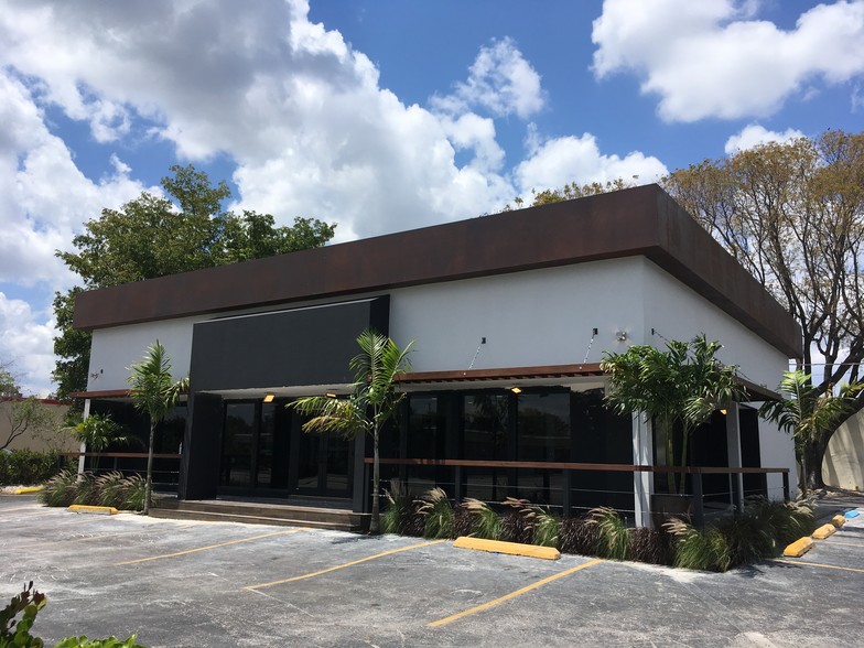 499 E Oakland Park Blvd, Oakland Park, FL for sale - Building Photo - Image 1 of 1