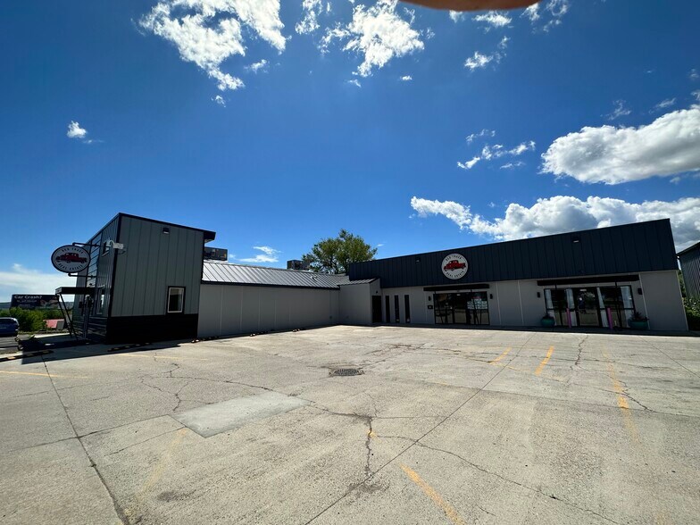 1110 Broadwater Ave, Billings, MT à vendre - Photo du bâtiment - Image 1 de 37