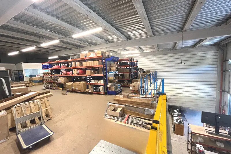 Flex in Montpellier for lease - Interior Photo - Image 2 of 6