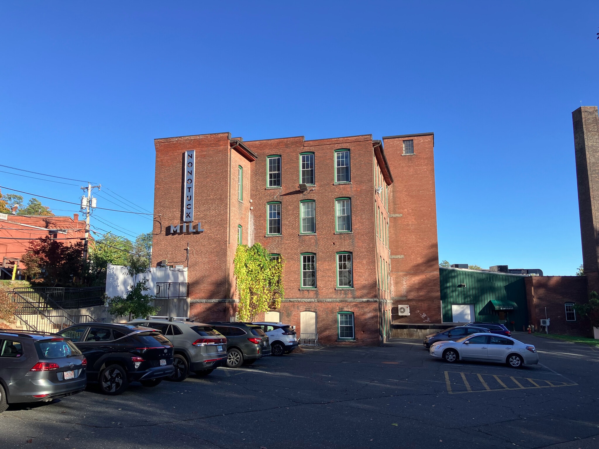 296 Nonotuck St, Northampton, MA for lease Primary Photo- Image 1 of 19
