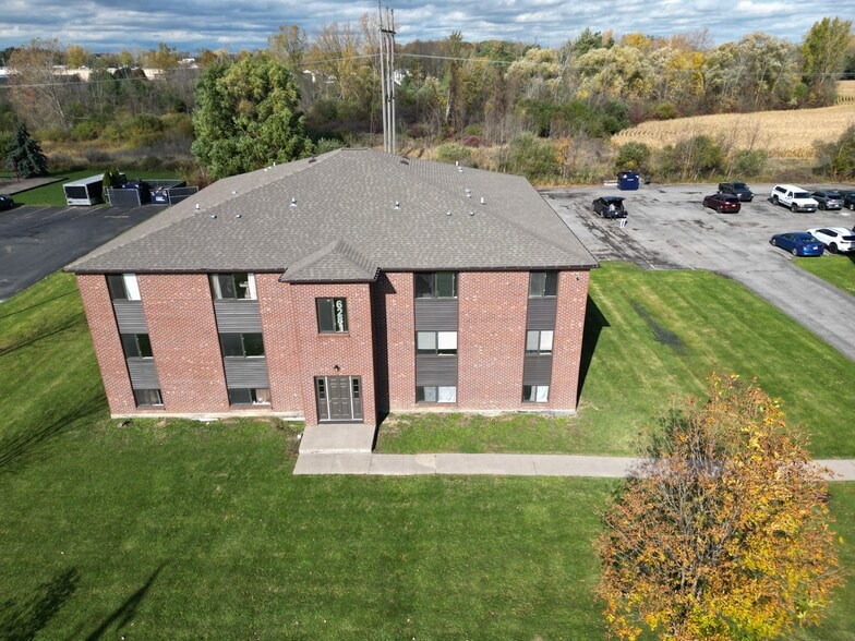 6285 Robinson Rd, Lockport, NY for sale - Building Photo - Image 3 of 9