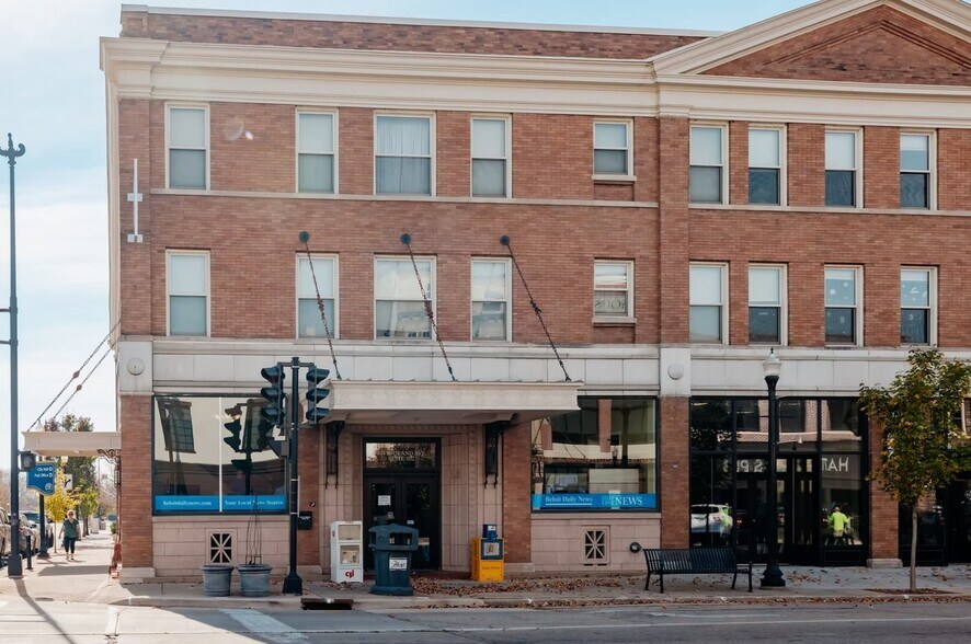 444 E Grand Ave, Beloit, WI à louer - Photo du bâtiment - Image 3 de 7