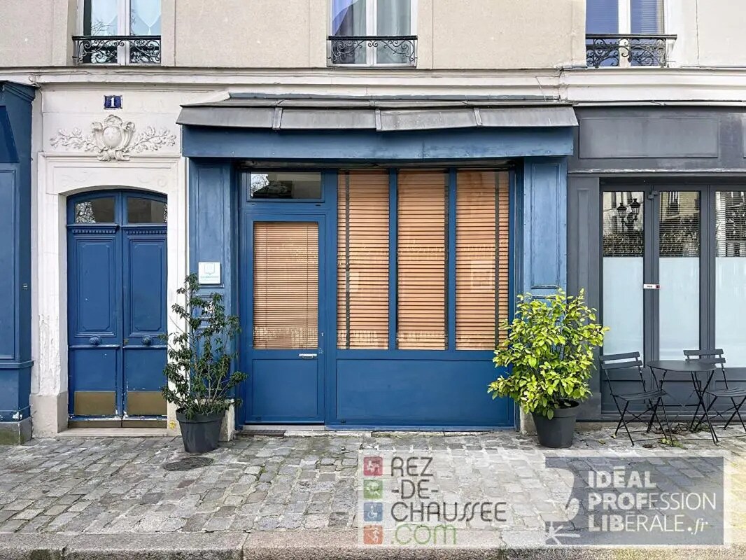 Retail in Puteaux for lease Building Photo- Image 1 of 13