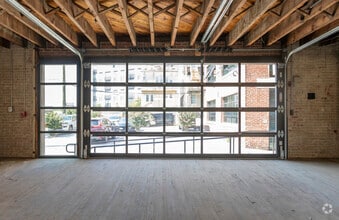 37 W Cross St, Baltimore, MD à louer Photo intérieure- Image 2 de 5