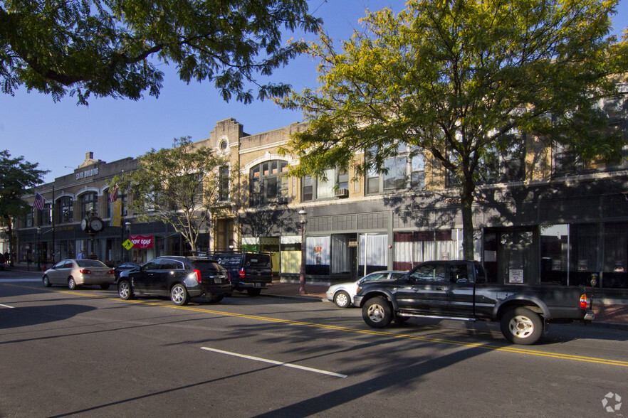 147-175 Central St, Lowell, MA à vendre - Photo principale - Image 1 de 1