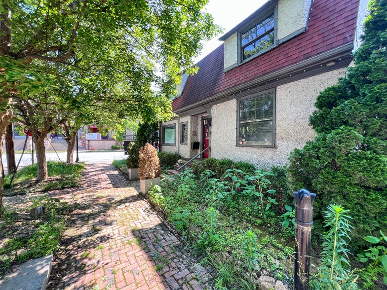 1 Swan St, Asheville, NC for sale - Building Photo - Image 3 of 39