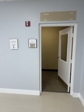 139 S Pebble Beach Blvd, Sun City Center, FL à louer Photo intérieure- Image 1 de 7