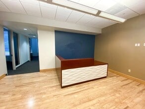 240 S Pineapple Ave, Sarasota, FL à louer Photo intérieure- Image 2 de 8