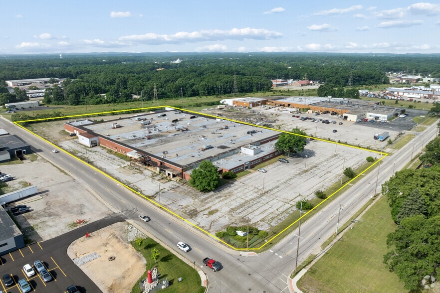 1185 E Keating Ave, Muskegon, MI for sale - Building Photo - Image 1 of 22