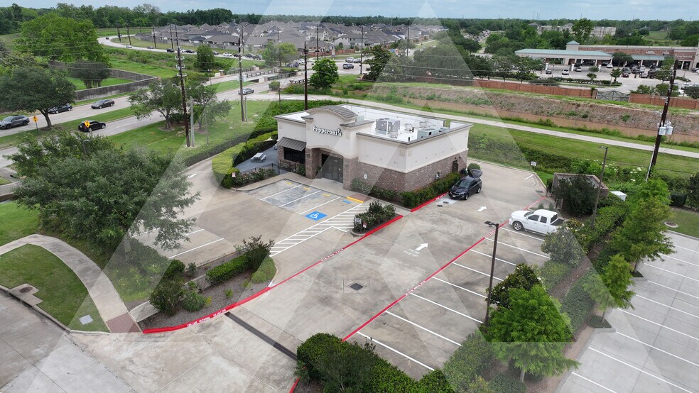 4303 Sienna Pky, Missouri City, TX à vendre - Photo du bâtiment - Image 2 de 8