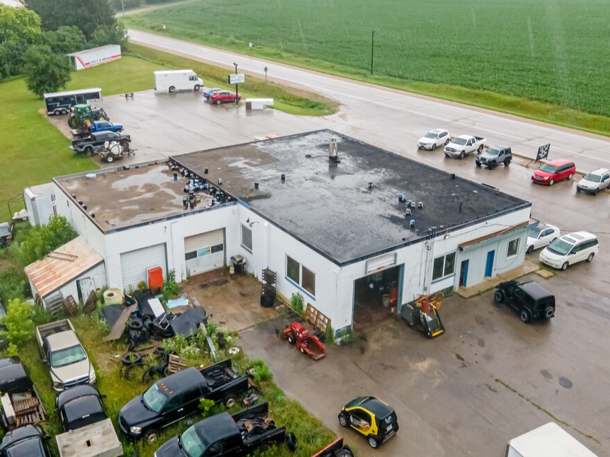 41401 Amberley Rd, Bluevale, ON à vendre Photo du bâtiment- Image 1 de 2