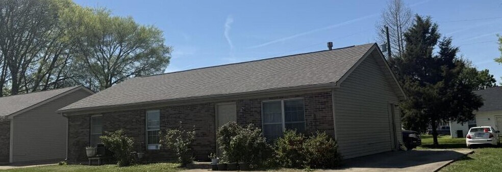 1510 Cedar St, Clarksville, IN for sale - Primary Photo - Image 1 of 1