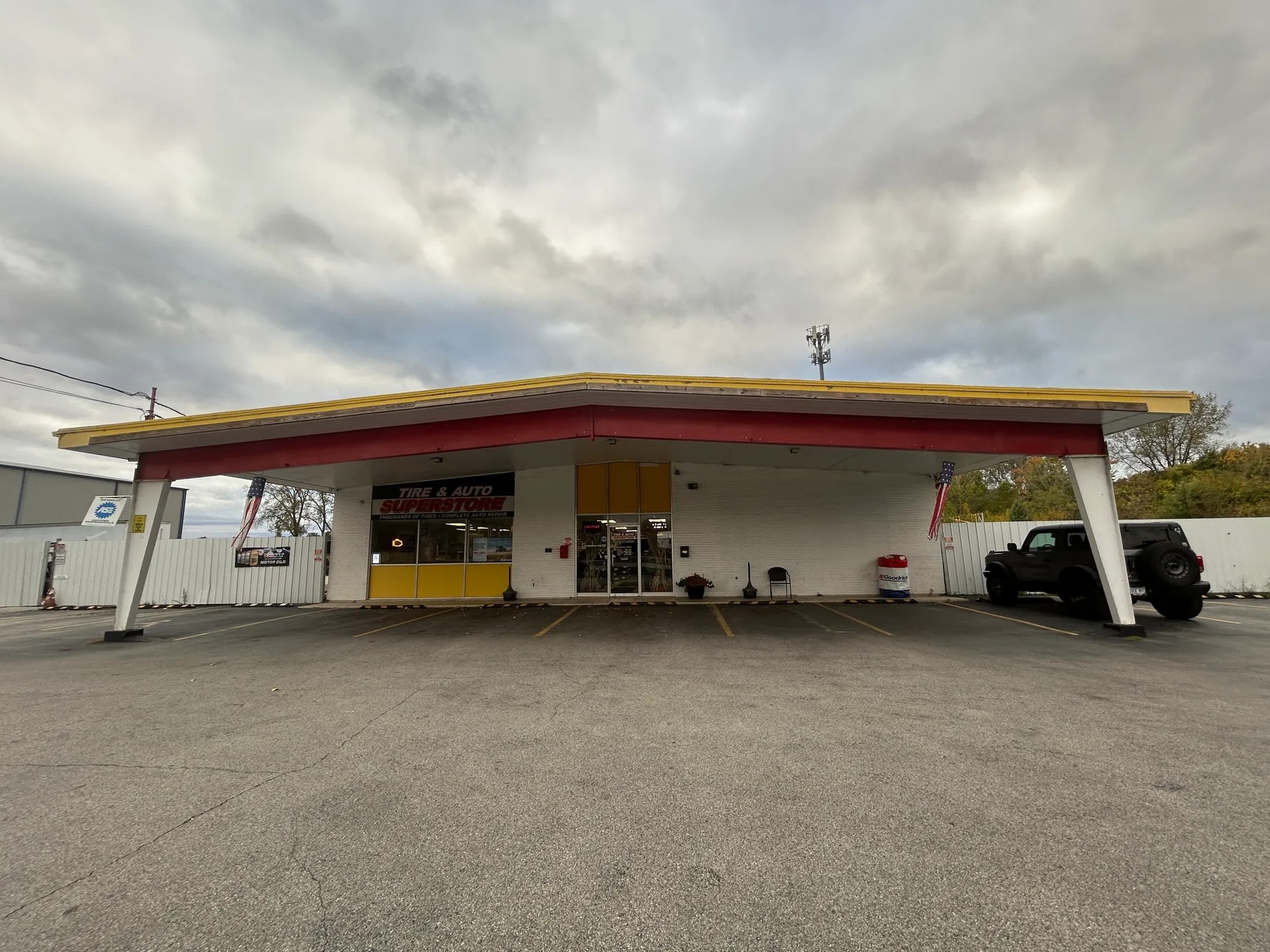5200 Cleveland St, Merrillville, IN for lease Primary Photo- Image 1 of 30