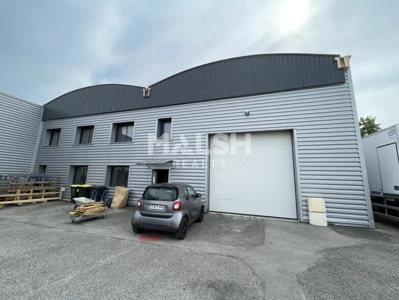 Flex dans Chassieu à louer - Photo du bâtiment - Image 1 de 10