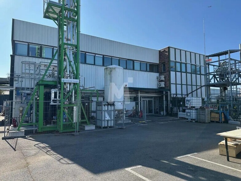 Flex dans Palaiseau à louer - Photo du bâtiment - Image 1 de 7