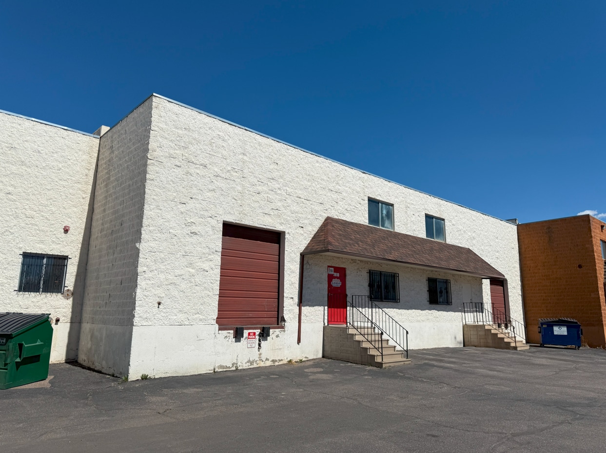 2610 S Raritan Cir, Englewood, CO for lease Building Photo- Image 1 of 28
