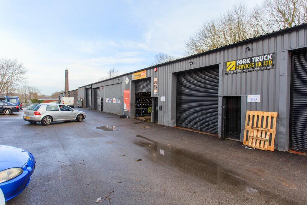 Manchester Rd, Linthwaite for lease Building Photo- Image 1 of 6