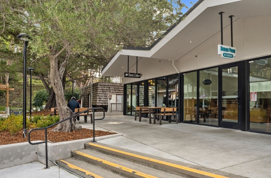 4100 Redwood Rd, Oakland, CA for lease - Building Photo - Image 2 of 13