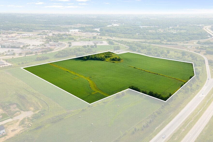 La Porte Road / Hess Road, Waterloo, IA à vendre - Aérien - Image 1 de 10