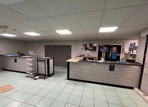 Eleventh Ave, Gateshead for lease Interior Photo- Image 1 of 5