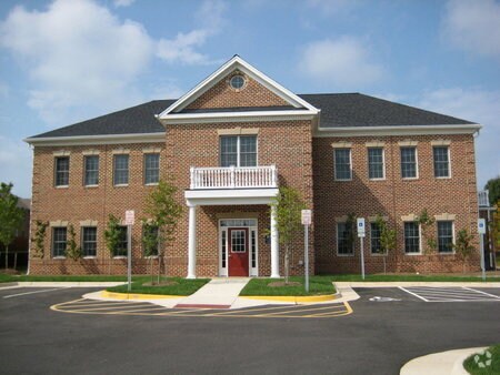 225 Oak Springs Dr, Warrenton, VA à vendre - Photo du bâtiment - Image 2 de 4