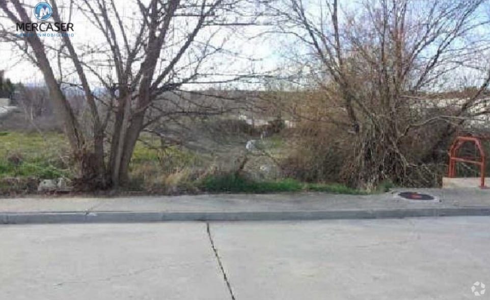 Avenida Mediterráneo, El Casar, Guadalajara for sale - Building Photo - Image 2 of 4