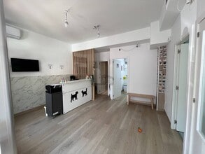 Retail in Parla, Madrid for lease Interior Photo- Image 2 of 15