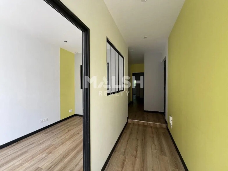 Commerce de détail dans Villeurbanne à louer - Photo intérieure - Image 2 de 7