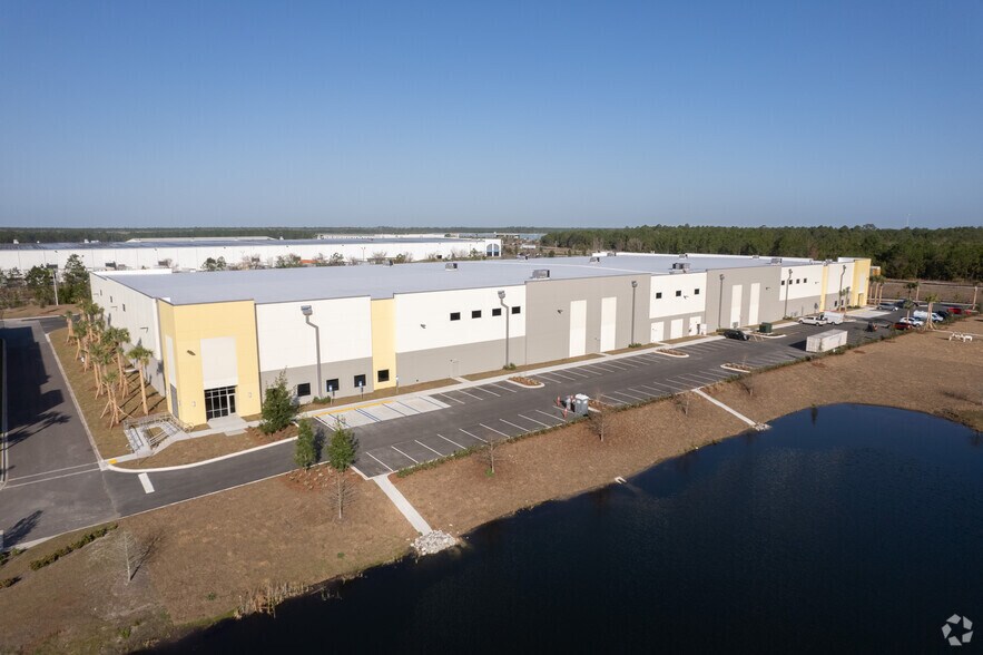 3750 Cisco Dr W, Jacksonville, FL à louer - Photo du bâtiment - Image 3 de 10