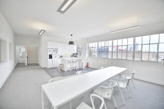 582 6th St, San Francisco, CA for lease Interior Photo- Image 2 of 2