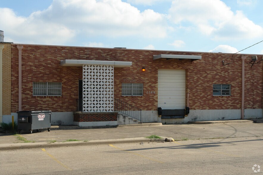 2264 Vantage St, Dallas, TX for lease - Building Photo - Image 2 of 2