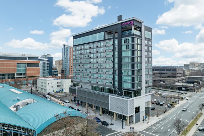 More details for 125 S Brevard St, Charlotte, NC - Retail for Lease