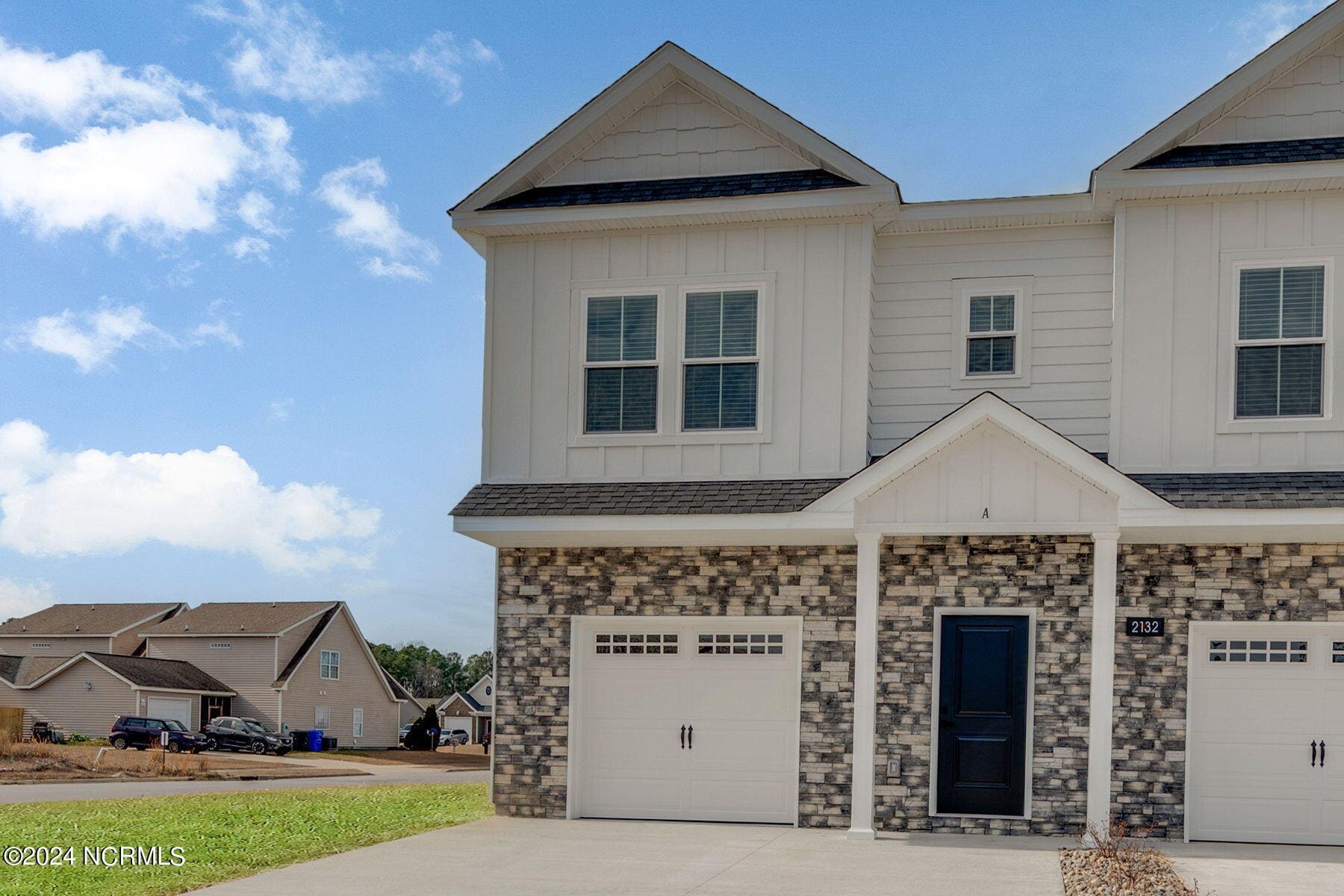 Cobblestone N Kali Lane portfolio of 1 properties for sale on LoopNet.ca Primary Photo- Image 1 of 5