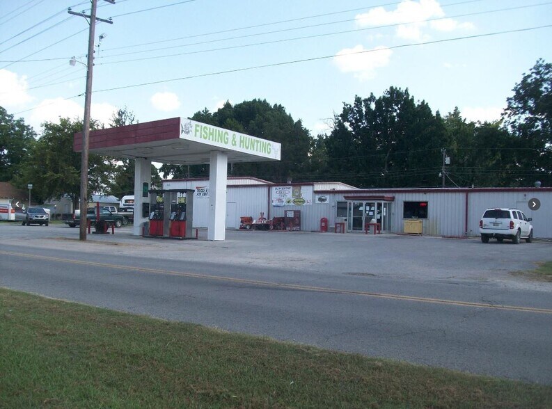 1320 W 4th, Okmulgee, OK for sale - Primary Photo - Image 1 of 1