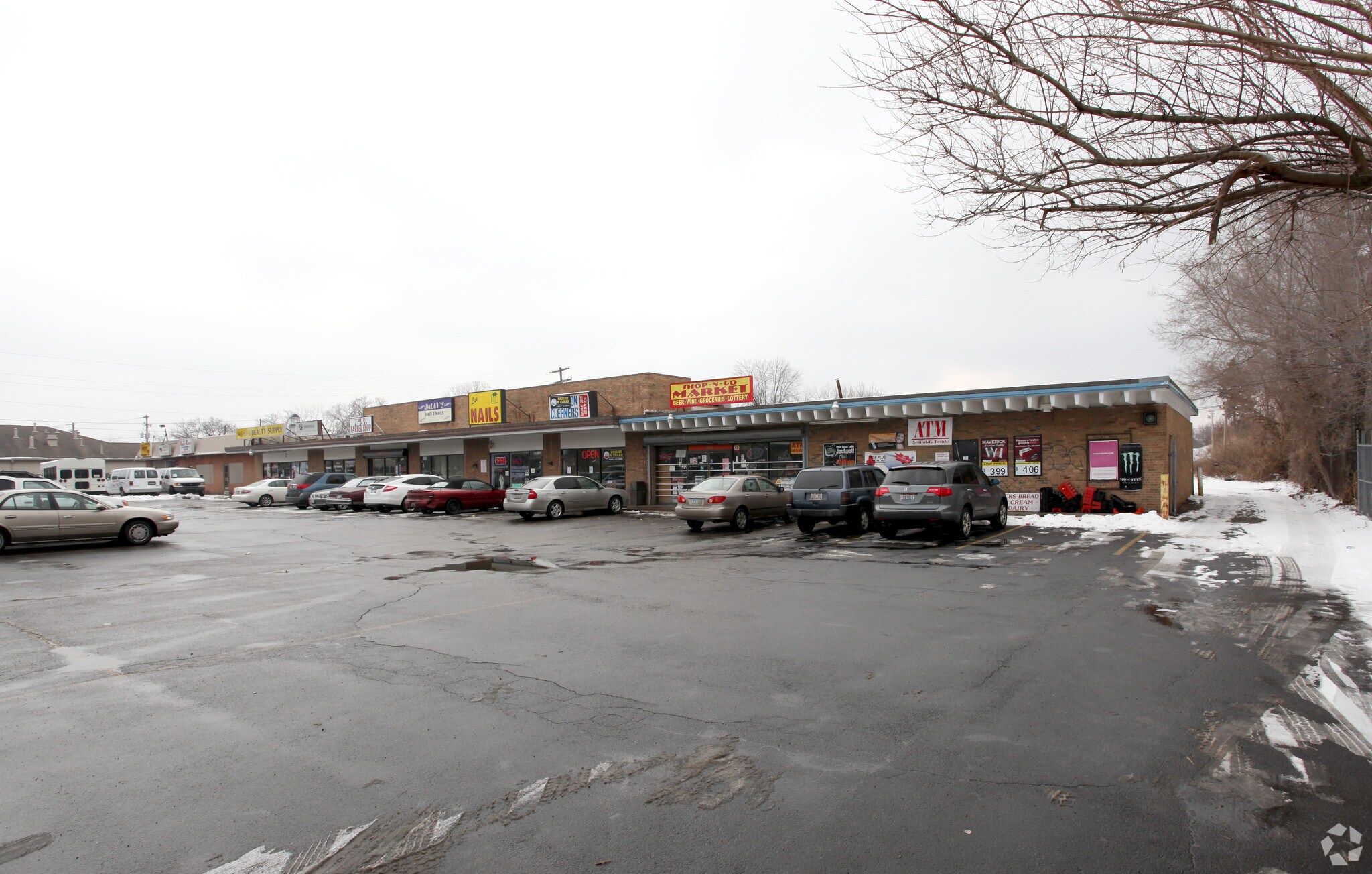 3951-3975 E Livingston Ave, Columbus, OH à louer Photo principale- Image 1 de 18