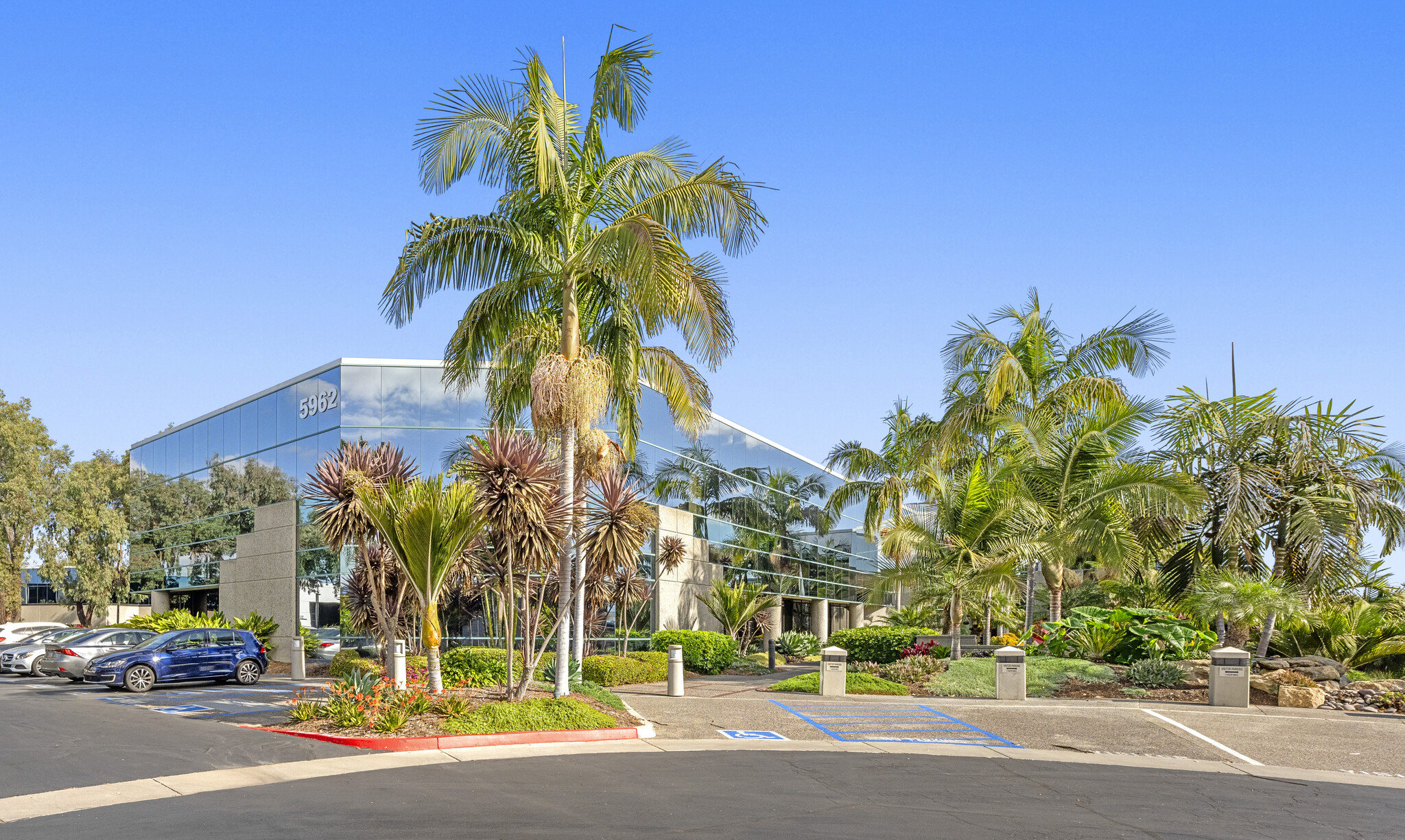 5962 La Place Ct, Carlsbad, CA for lease Building Photo- Image 1 of 13