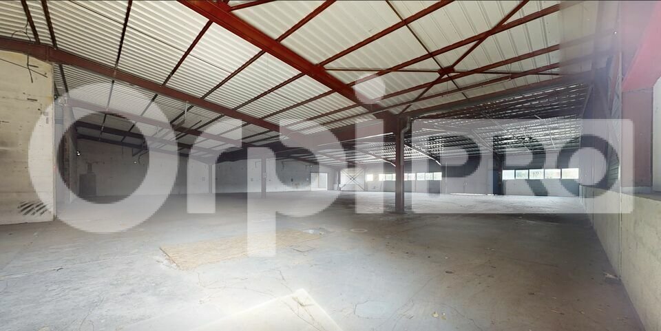 Flex in Civrieux D Azergues for lease - Building Photo - Image 1 of 2